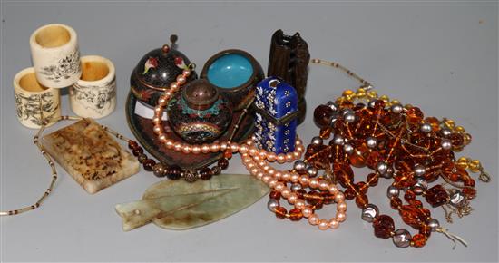 An enamel etui and small Oriental items